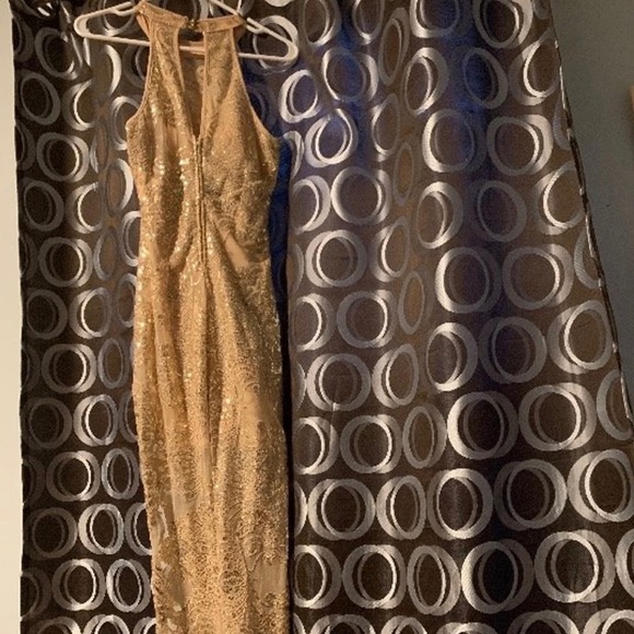 All gold sequins dress - Picture 2 of 4